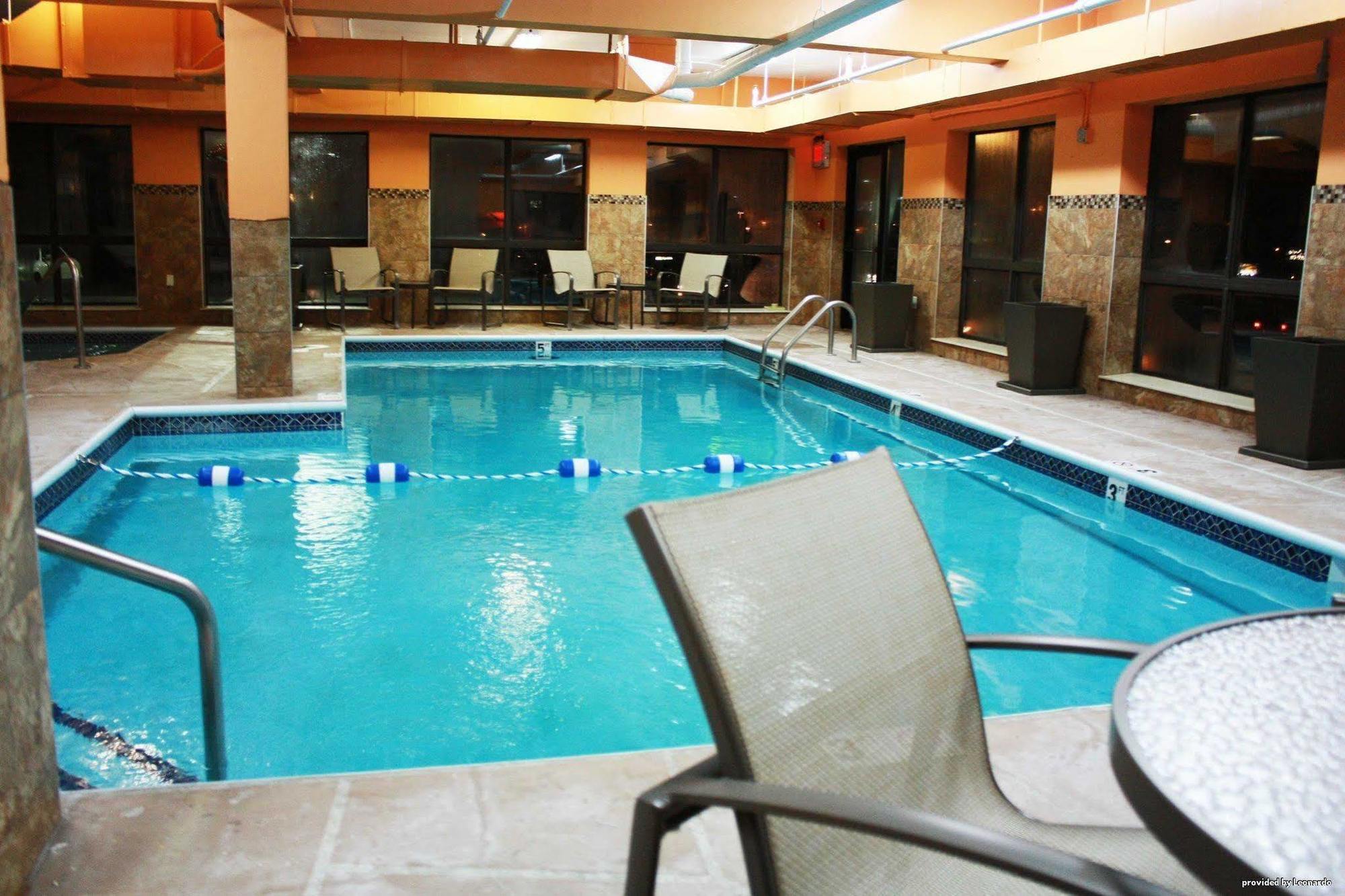 Comfort Inn & Suites Copley Akron Exteriér fotografie